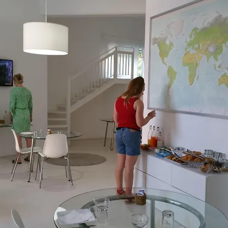 Otel Vittoria - Lucehotels 3*