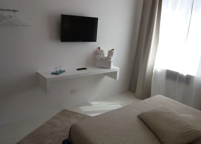 酒店 Vittoria - Lucehotels 3*